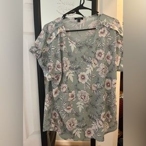 Cute women dress tee never wore 1x